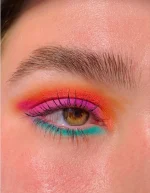 نمونه آرایش با پالت سایه ۴ رنگ S.F.R Color